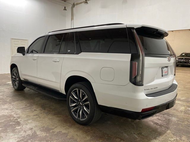 2023 Cadillac Escalade ESV Sport