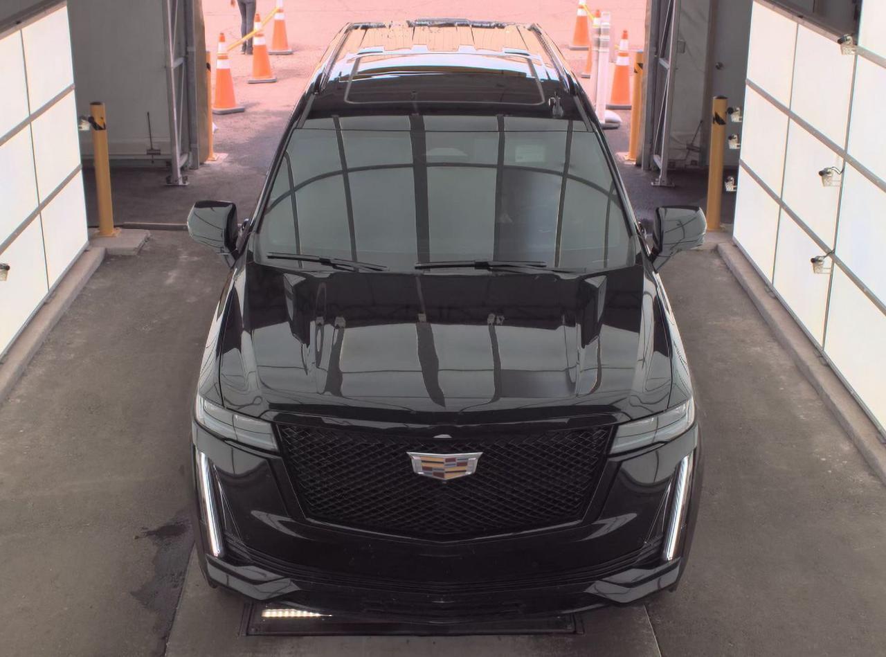 2023 Cadillac Escalade ESV Sport