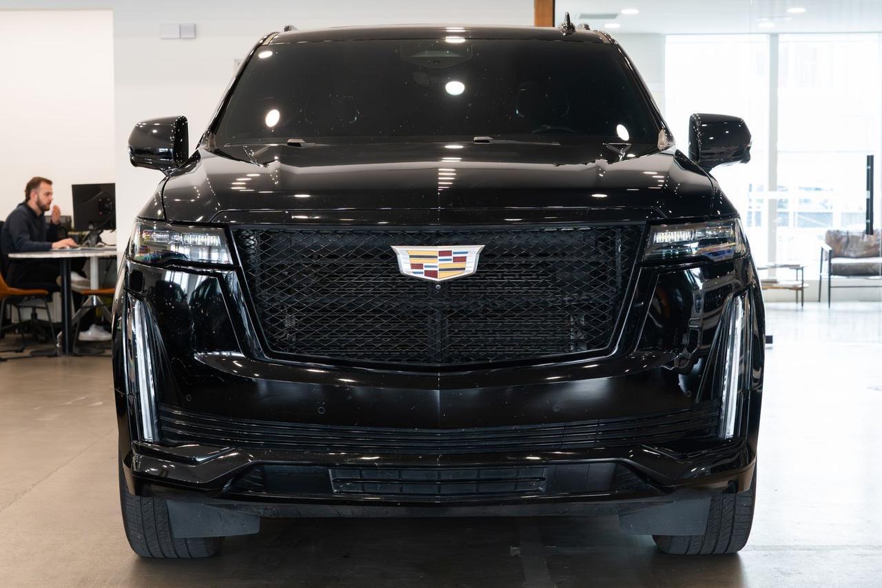 2023 Cadillac Escalade ESV Sport