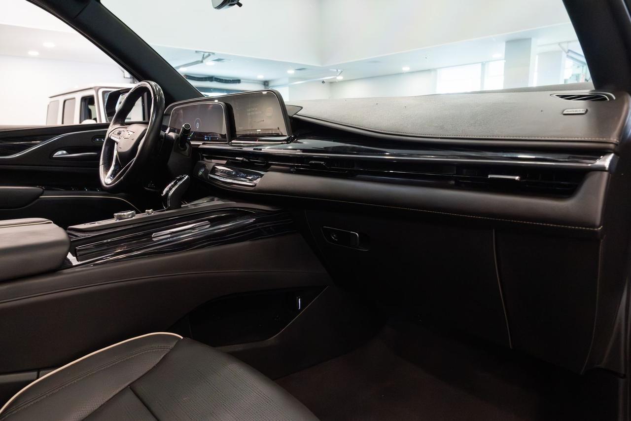 2023 Cadillac Escalade ESV Sport Gladstone OR