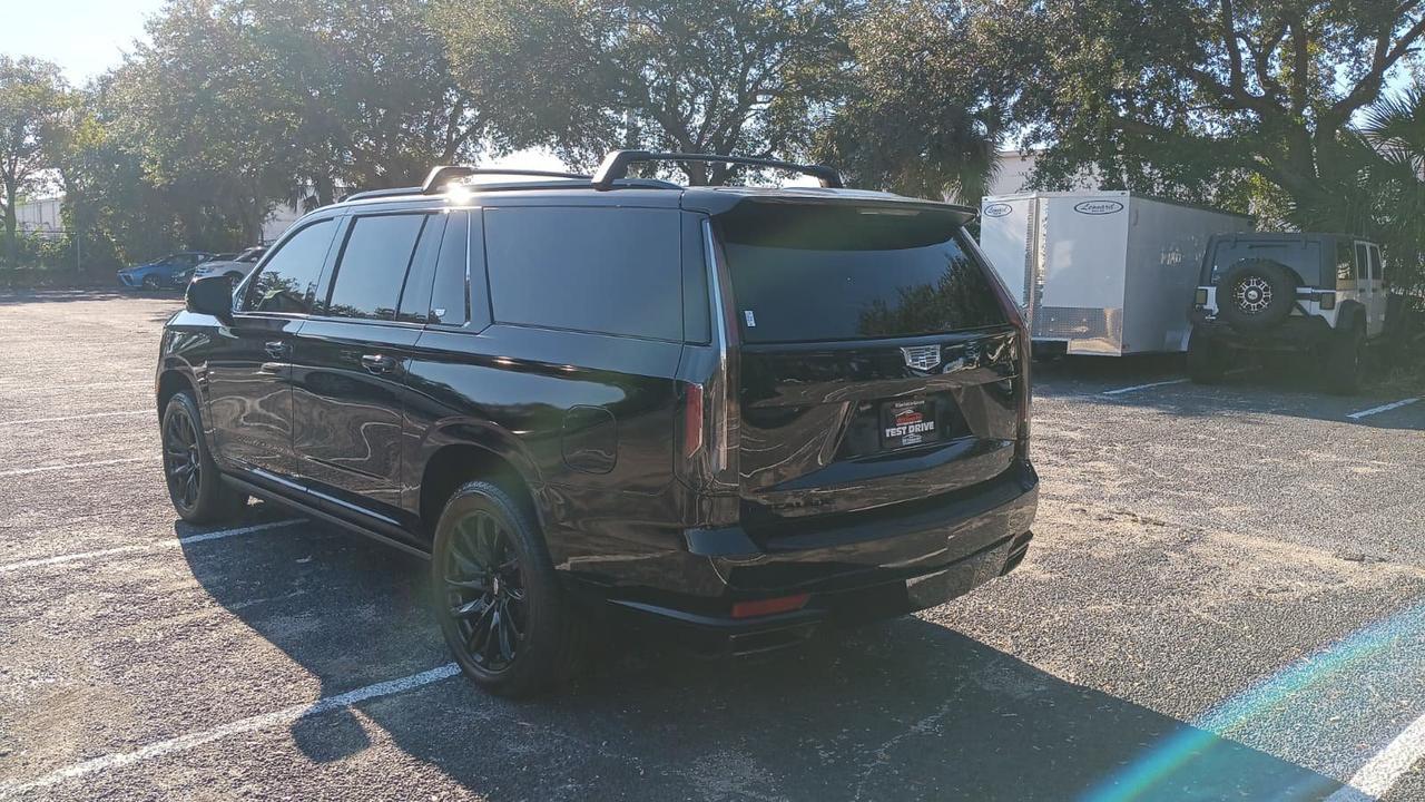 2023 Cadillac Escalade ESV Sport Platinum