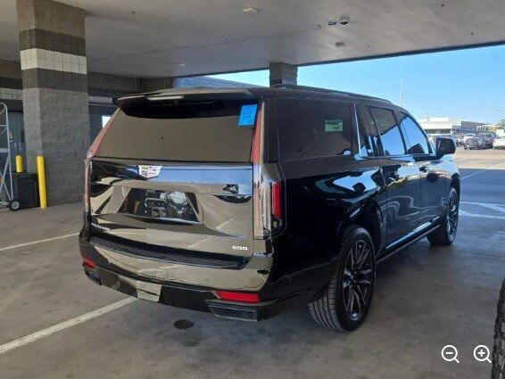 2023 Cadillac Escalade ESV Sport Platinum