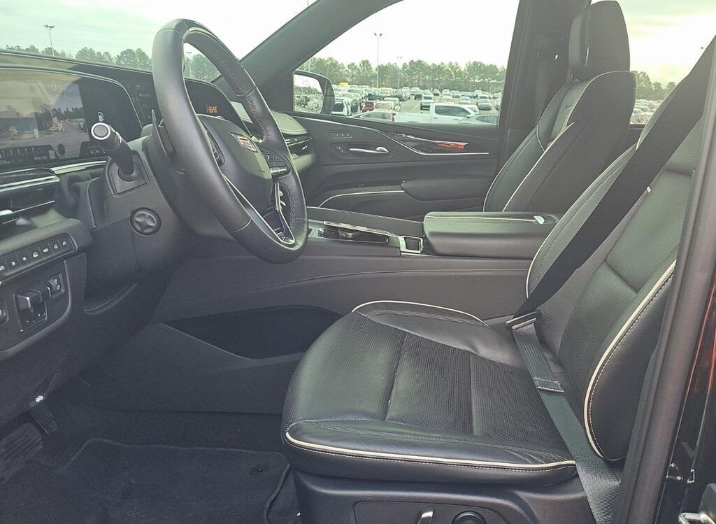 2023 Cadillac Escalade ESV Sport