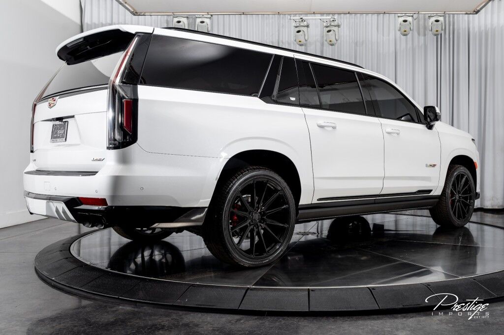 2023 Cadillac Escalade ESV V-Series AWD North Miami Beach FL