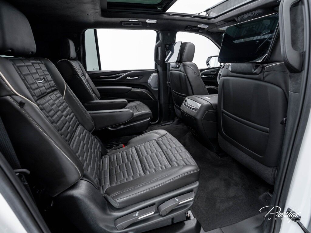 2023 Cadillac Escalade ESV V-Series AWD North Miami Beach FL