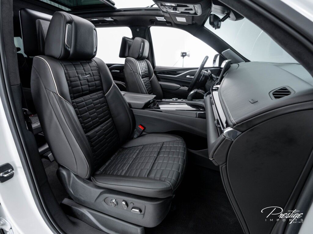 2023 Cadillac Escalade ESV V-Series AWD North Miami Beach FL