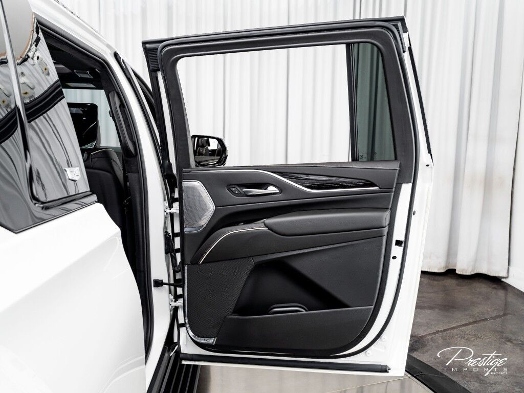 2023 Cadillac Escalade ESV V-Series AWD North Miami Beach FL