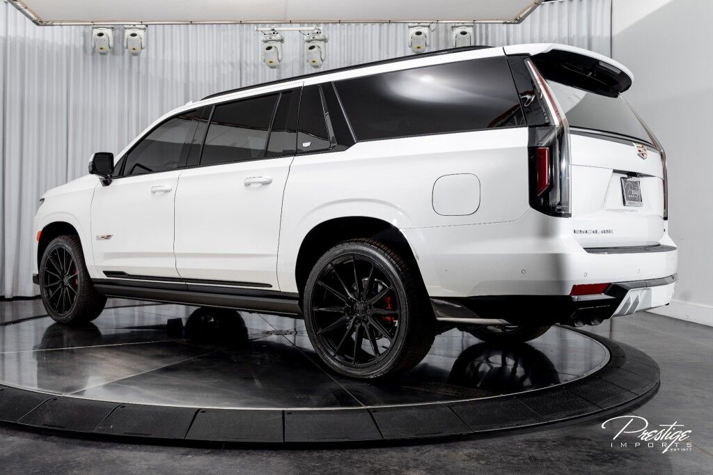 2023 Cadillac Escalade ESV V-Series AWD North Miami Beach FL