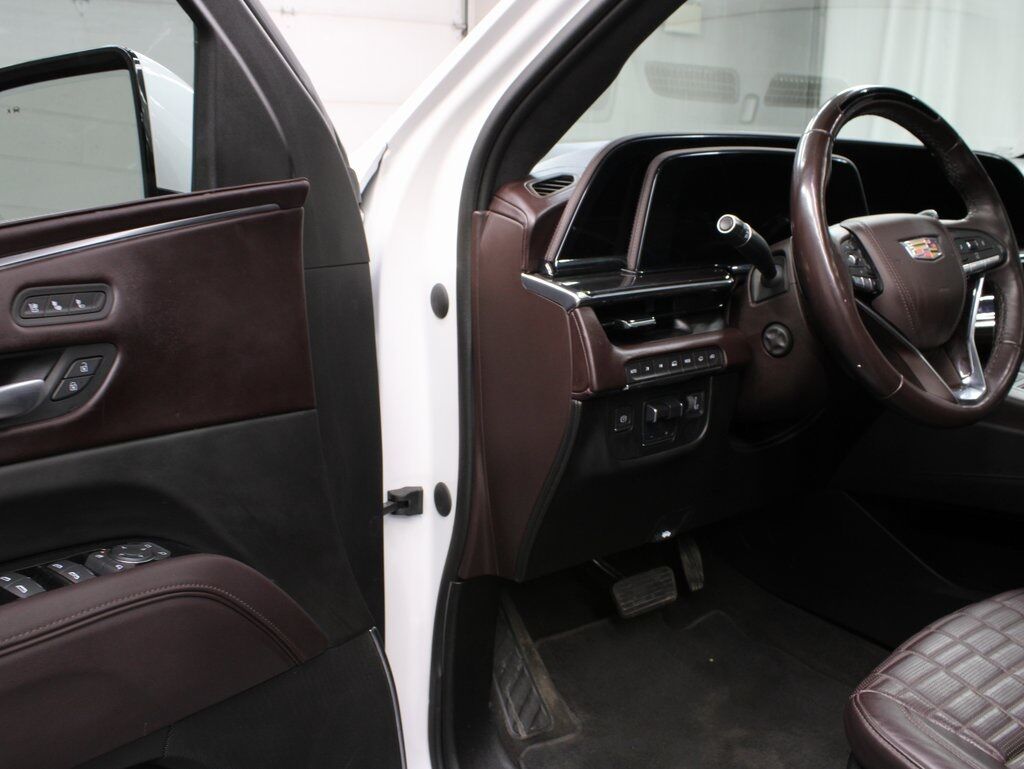2023 Cadillac Escalade Platinum 4WD 7 Passenger Fond du Lac WI