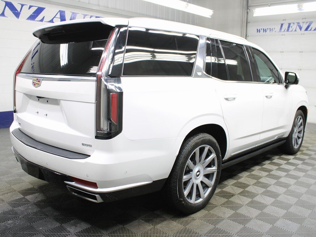 2023 Cadillac Escalade Platinum 4WD 7 Passenger Fond du Lac WI