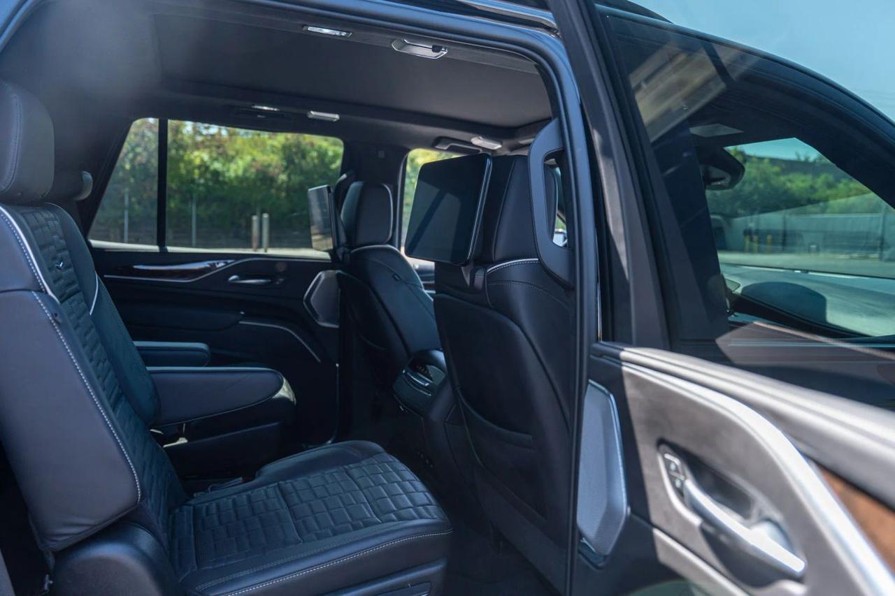 2023 Cadillac Escalade Prem Lux Platinum Sport Utility 4D St. Louis MO