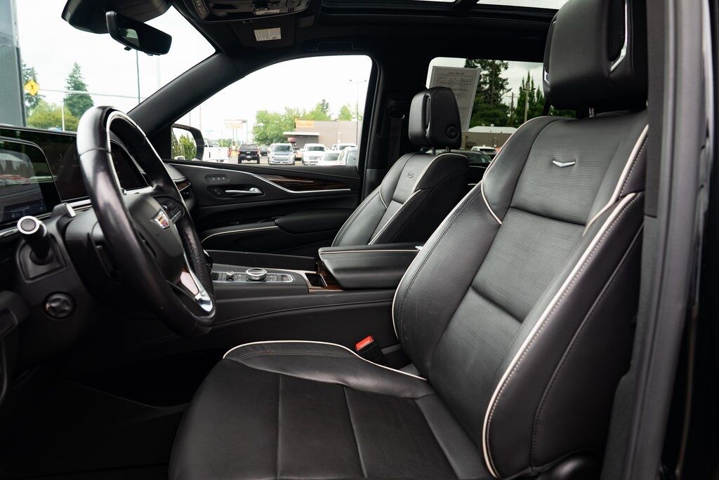 2023 Cadillac Escalade Premium Luxury Milwaukie OR