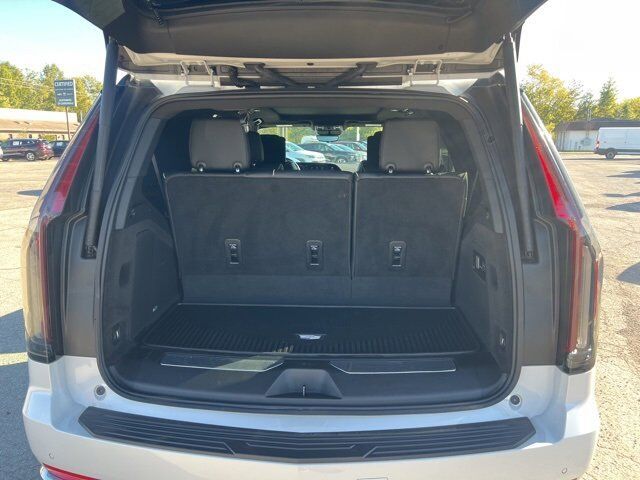 2023 Cadillac Escalade Premium Luxury Carbondale IL