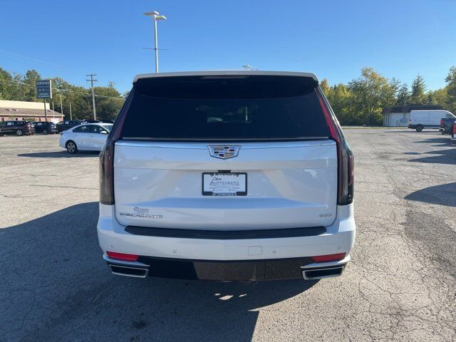 2023 Cadillac Escalade Premium Luxury Carbondale IL