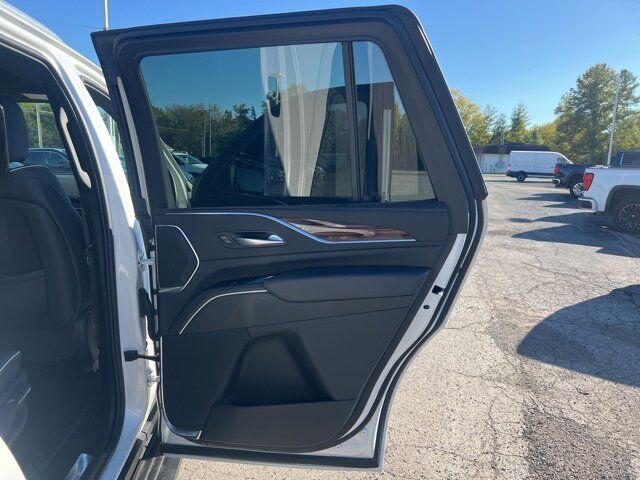 2023 Cadillac Escalade Premium Luxury Carbondale IL