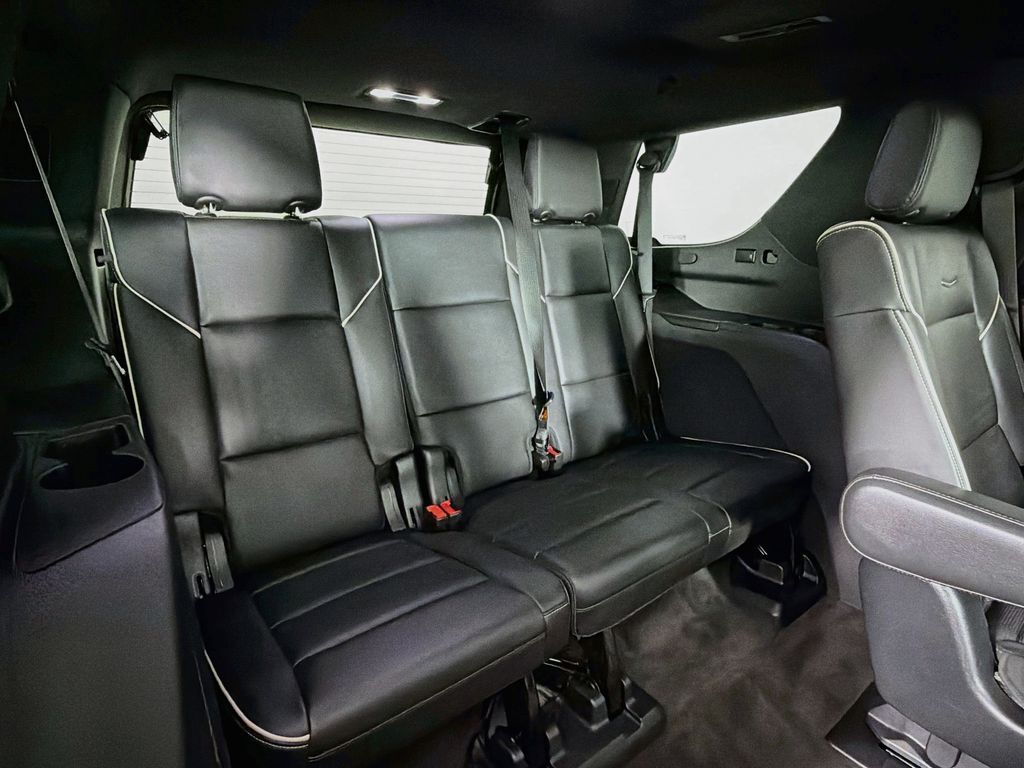 2023 Cadillac Escalade Premium Luxury Willowbrook IL