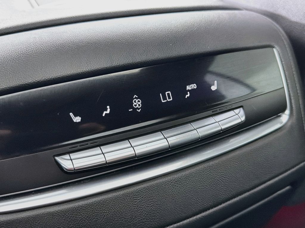 2023 Cadillac Escalade Premium Luxury Willowbrook IL