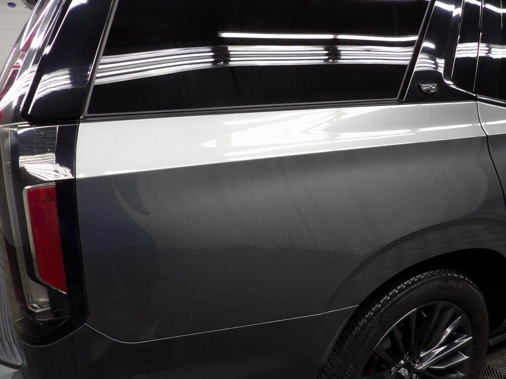 2023 Cadillac Escalade V-Series AWD 7 Passenger Fond du Lac WI