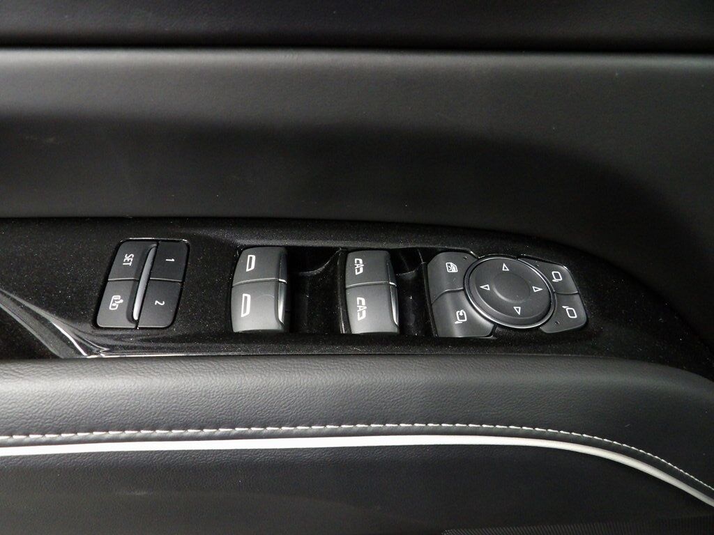 2023 Cadillac Escalade V-Series AWD 7 Passenger Fond du Lac WI