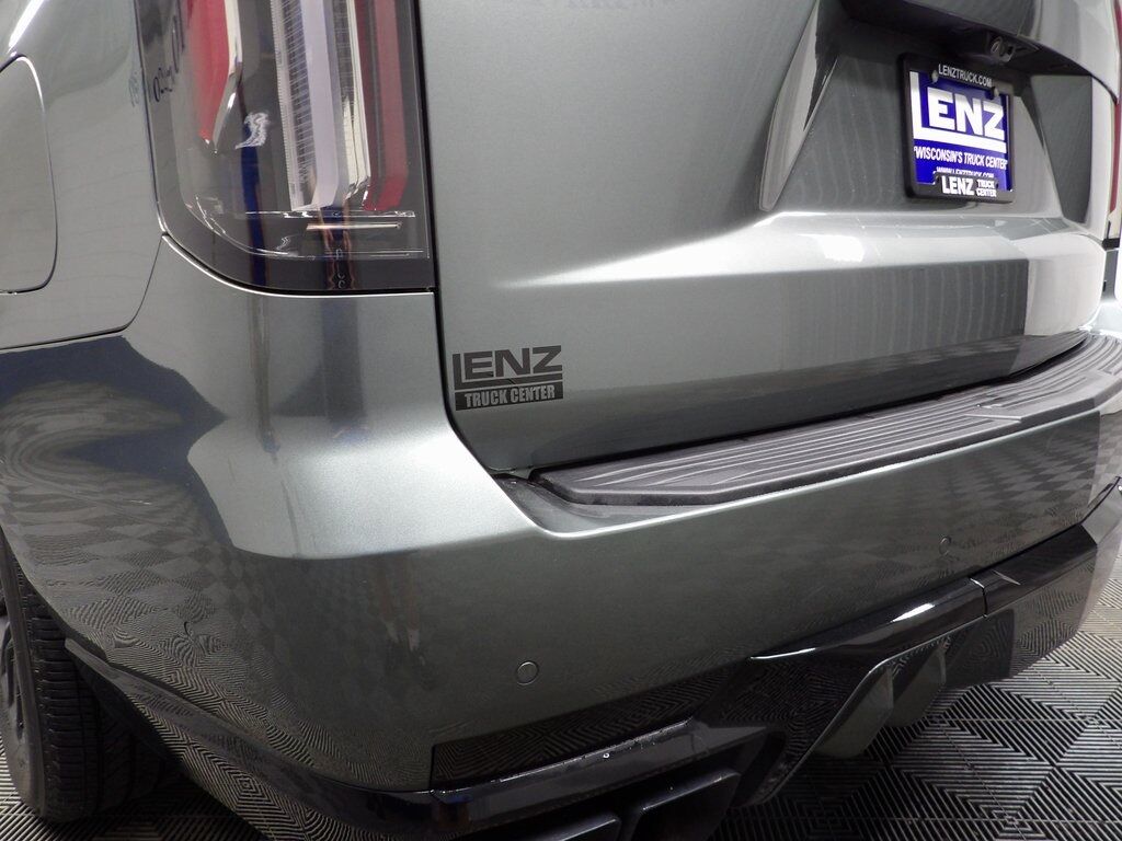 2023 Cadillac Escalade V-Series AWD 7 Passenger Fond du Lac WI