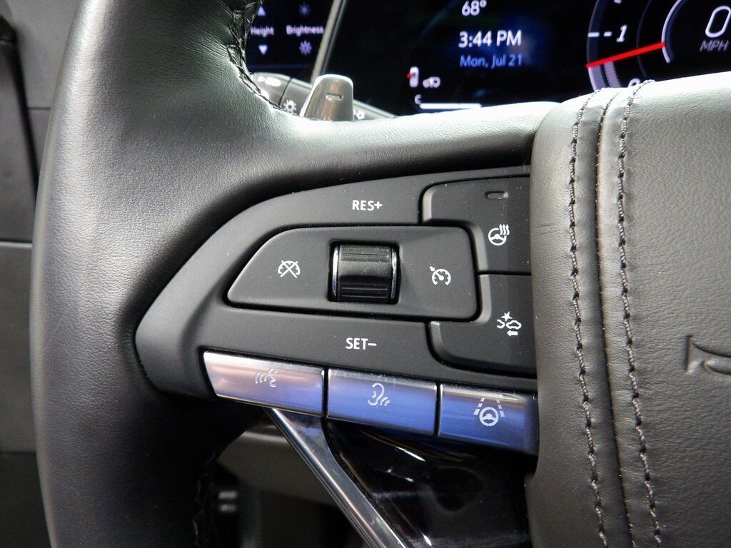 2023 Cadillac Escalade V-Series AWD 7 Passenger Fond du Lac WI