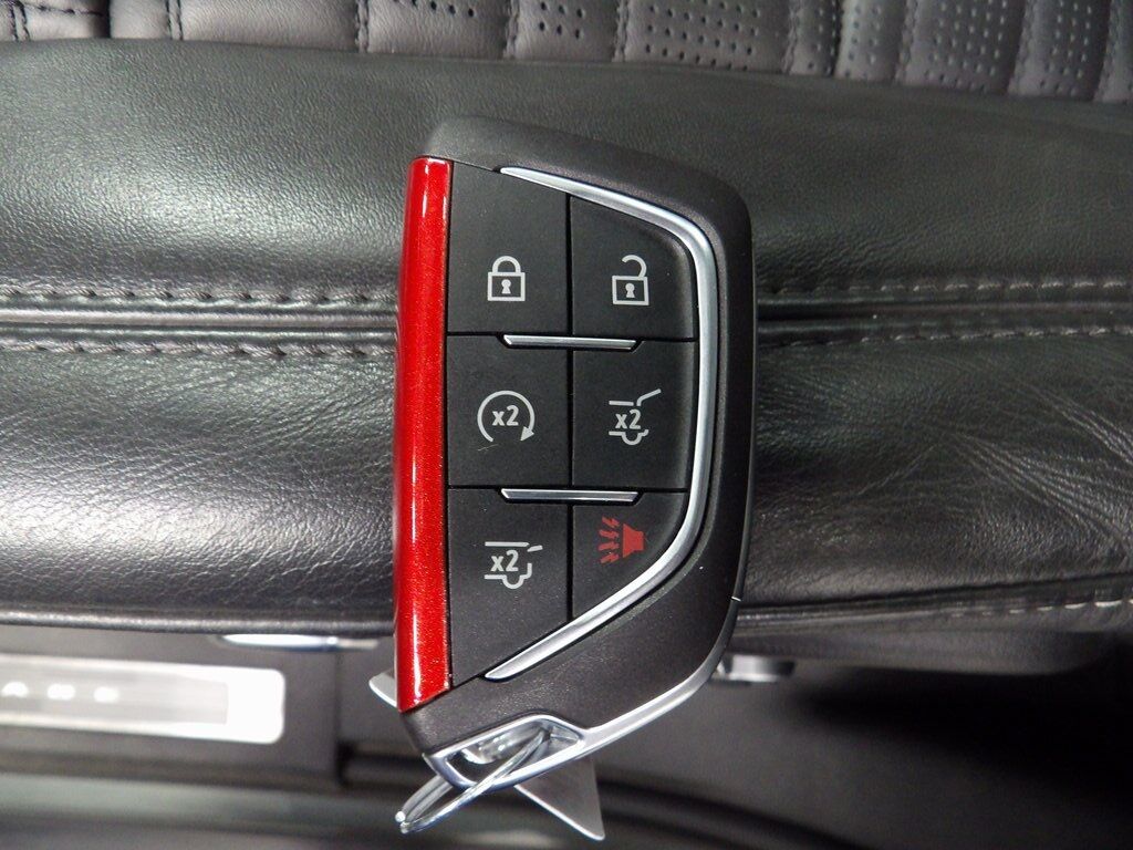 2023 Cadillac Escalade V-Series AWD 7 Passenger Fond du Lac WI