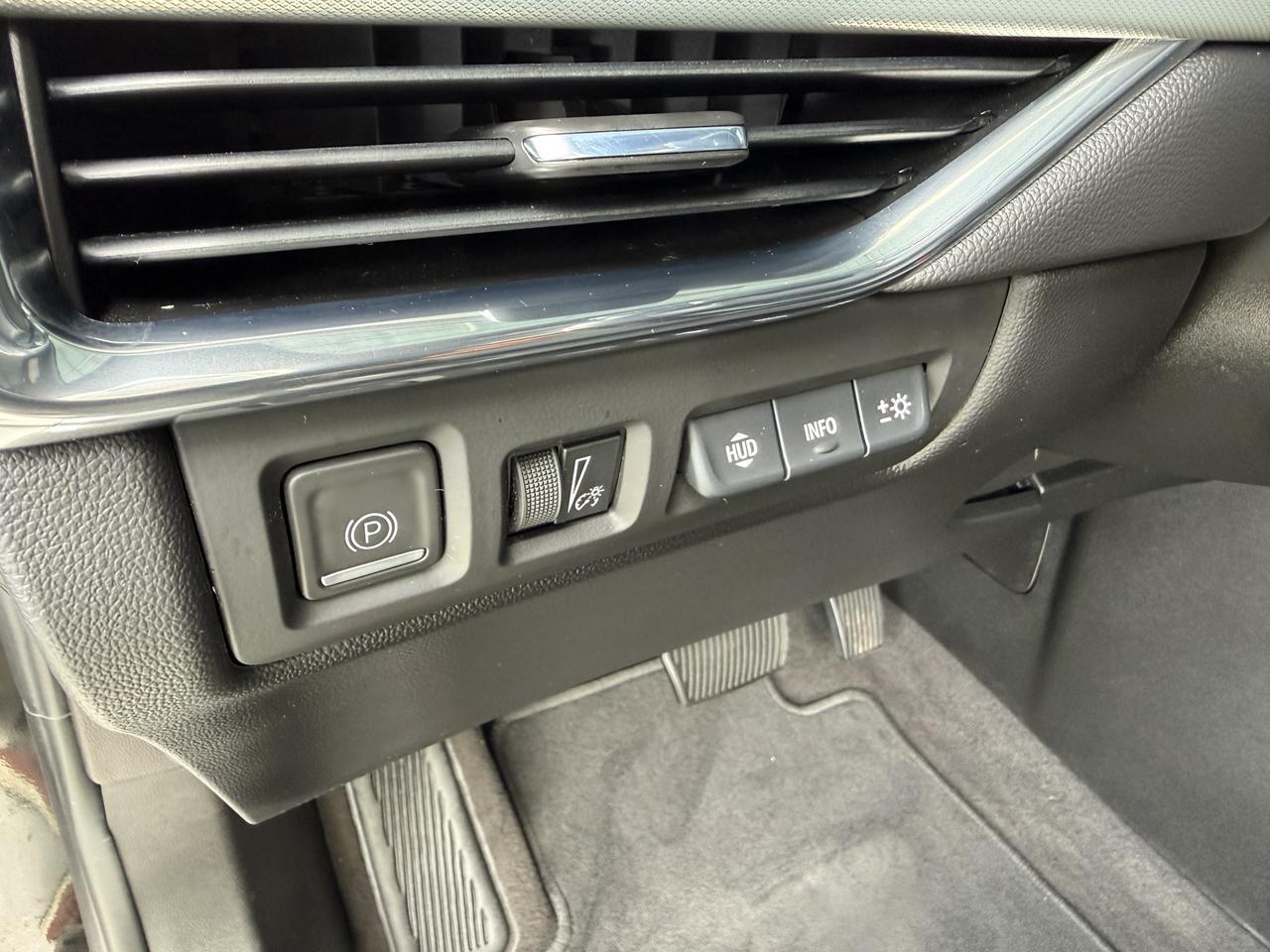 2023 Cadillac XT4 AWD Premium Luxury Knoxville TN