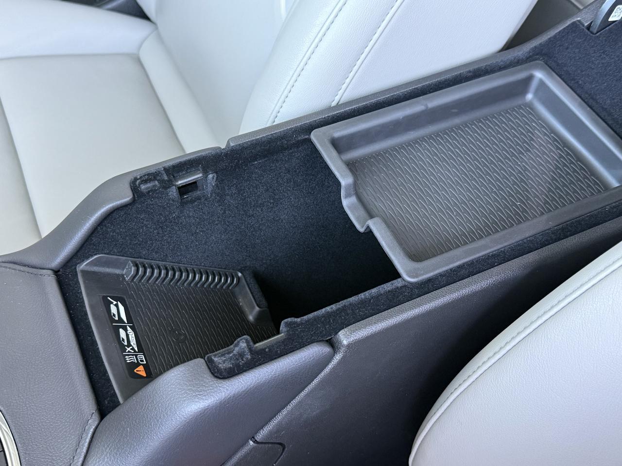 2023 Cadillac XT4 AWD Premium Luxury Knoxville TN