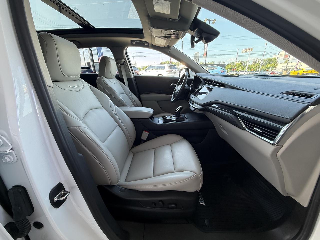 2023 Cadillac XT4 AWD Premium Luxury Knoxville TN