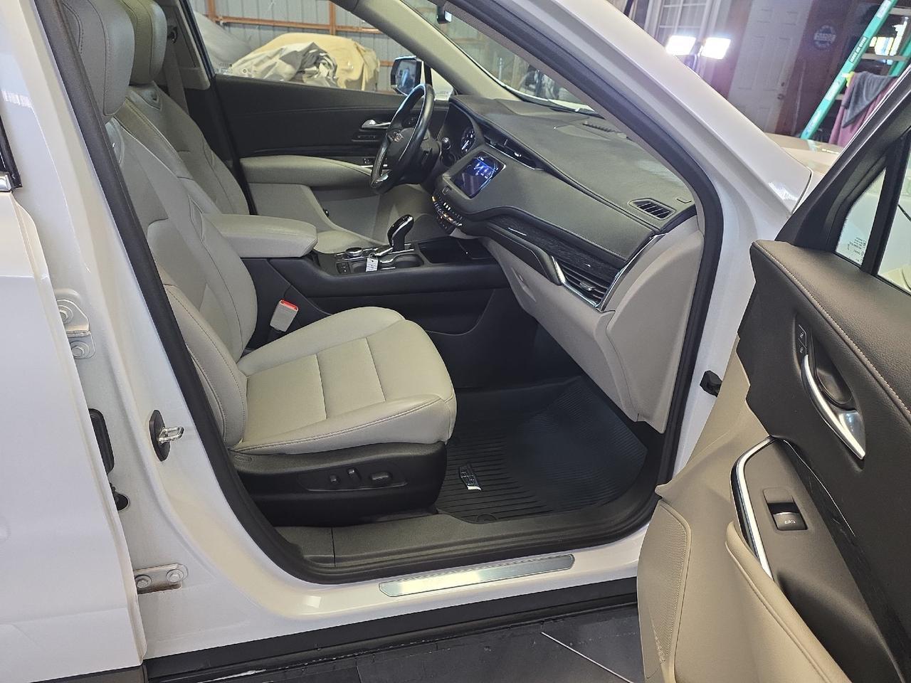 2023 Cadillac XT4 AWD Premium Luxury Sand Lake NY