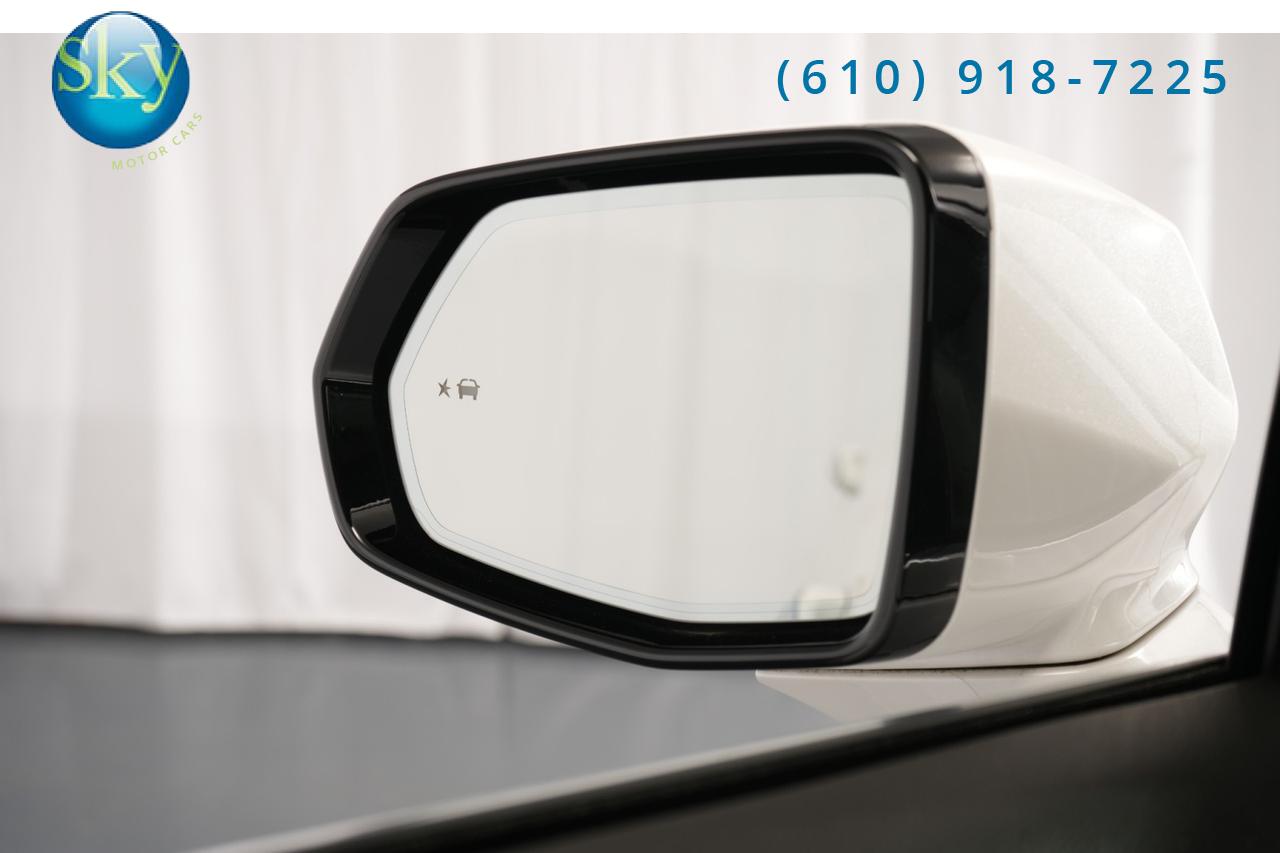 2023 Cadillac XT4 AWD Premium Luxury West Chester PA