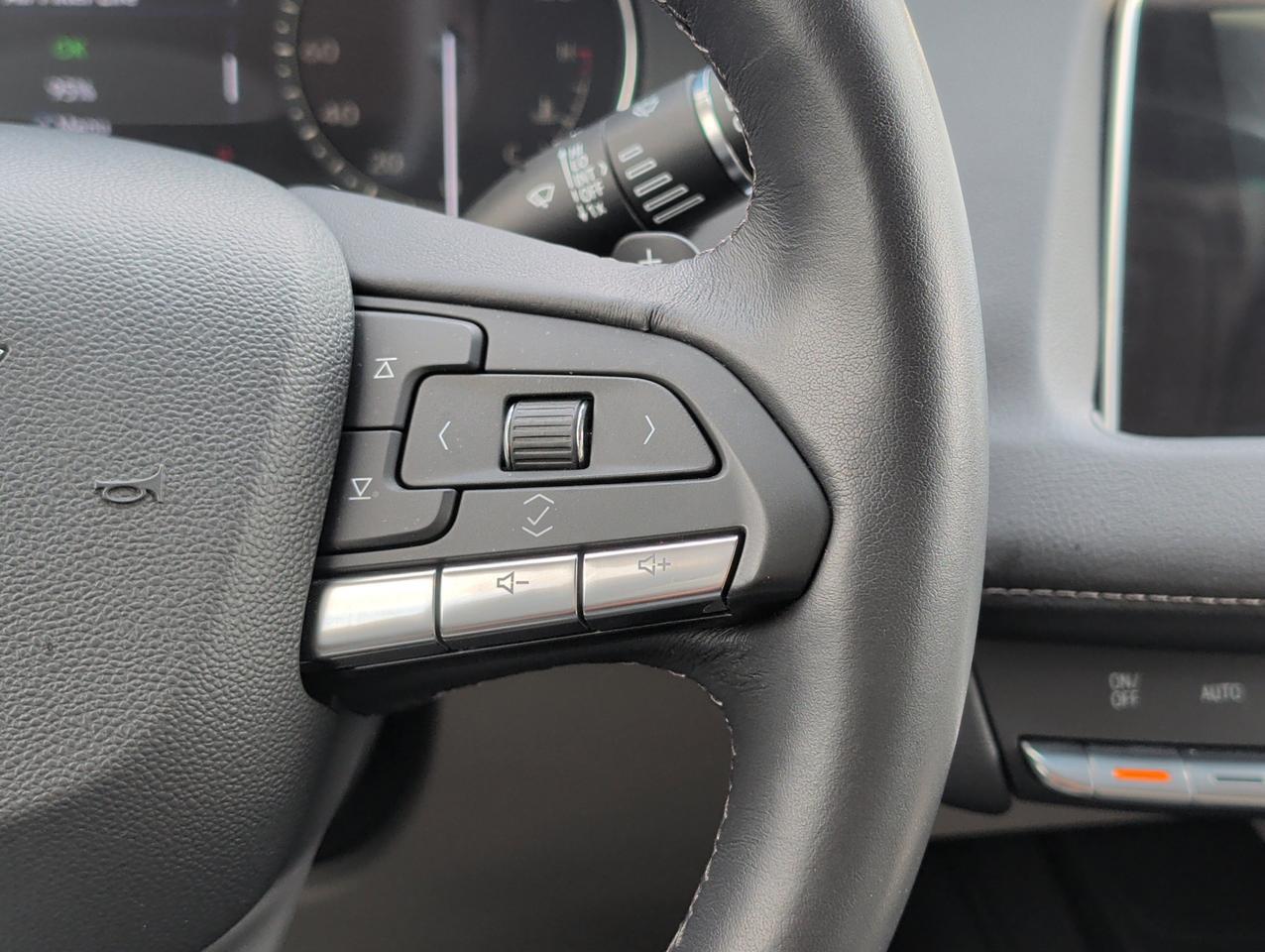 2023 Cadillac XT4 FWD Luxury San Juan TX