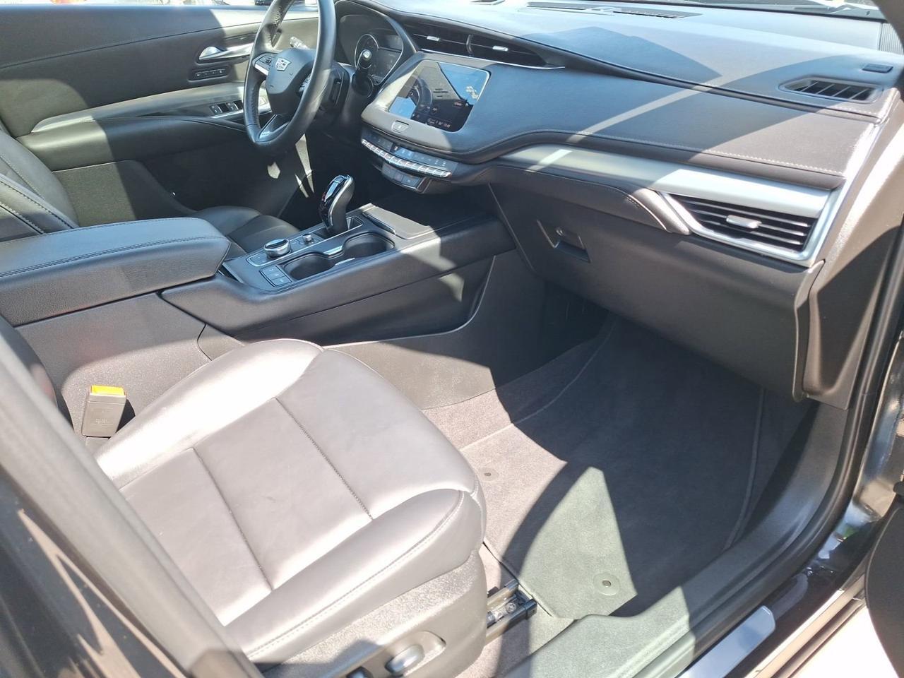2023 Cadillac XT4 FWD Premium Luxury Hurst TX