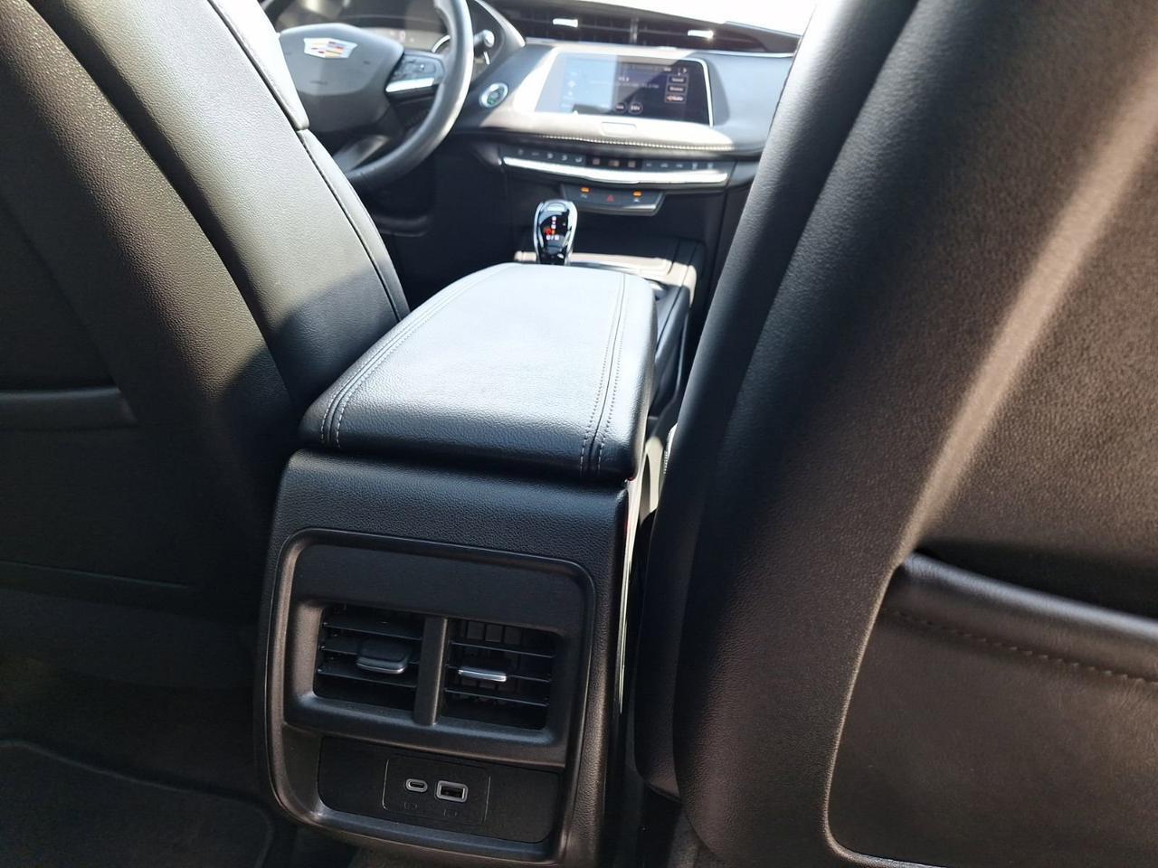 2023 Cadillac XT4 FWD Premium Luxury Hurst TX