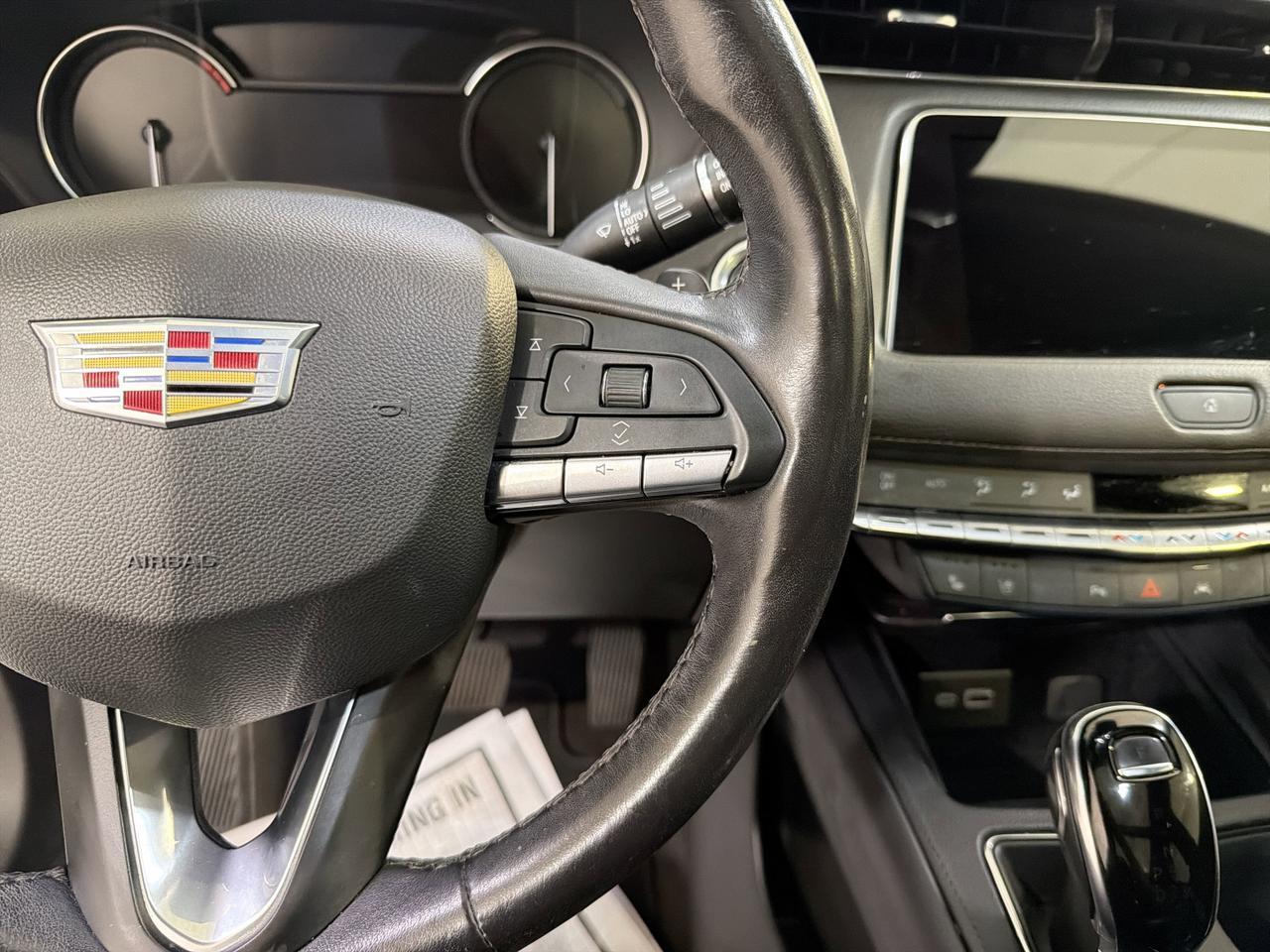 2023 Cadillac XT4 FWD Premium Luxury San Antonio TX