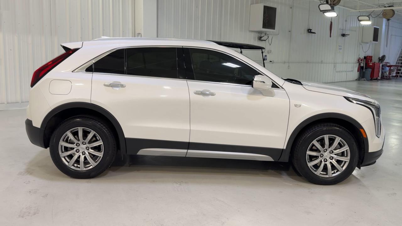 2023 Cadillac XT4 FWD Premium Luxury