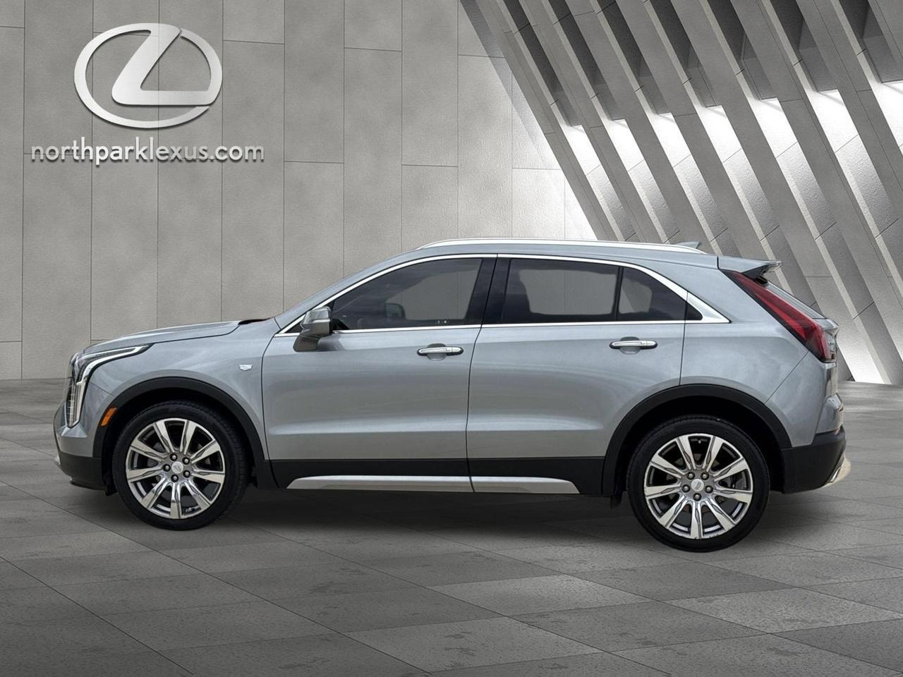 2023 Cadillac XT4 FWD Premium Luxury