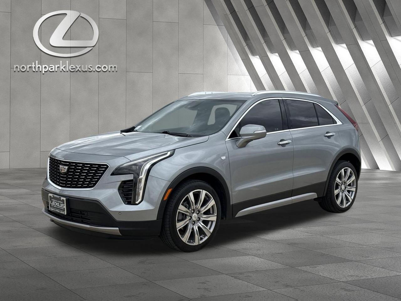 2023 Cadillac XT4 FWD Premium Luxury