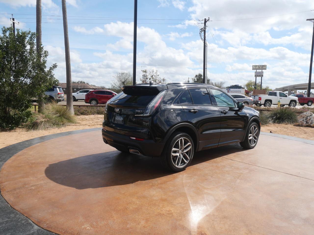 2023 Cadillac XT4 FWD Sport