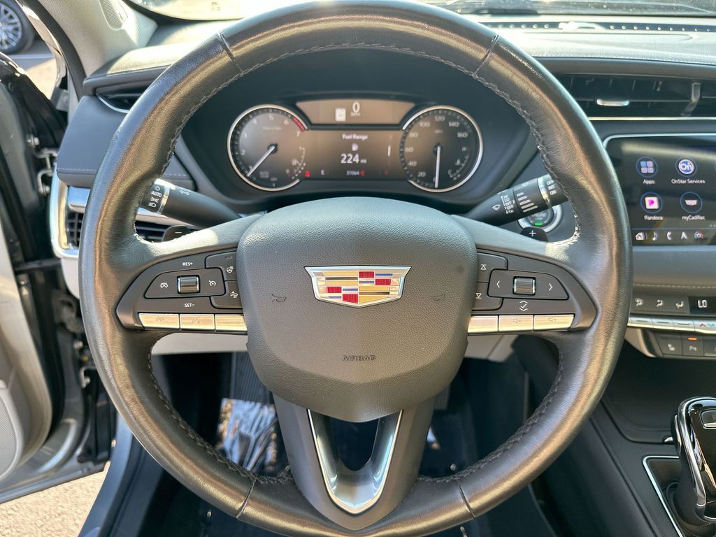 2023 Cadillac XT4 Luxury