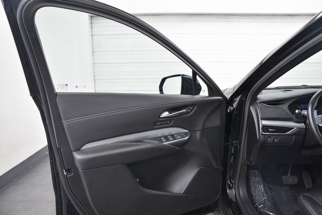 2023 Cadillac XT4 Premium Luxury AKRON OH