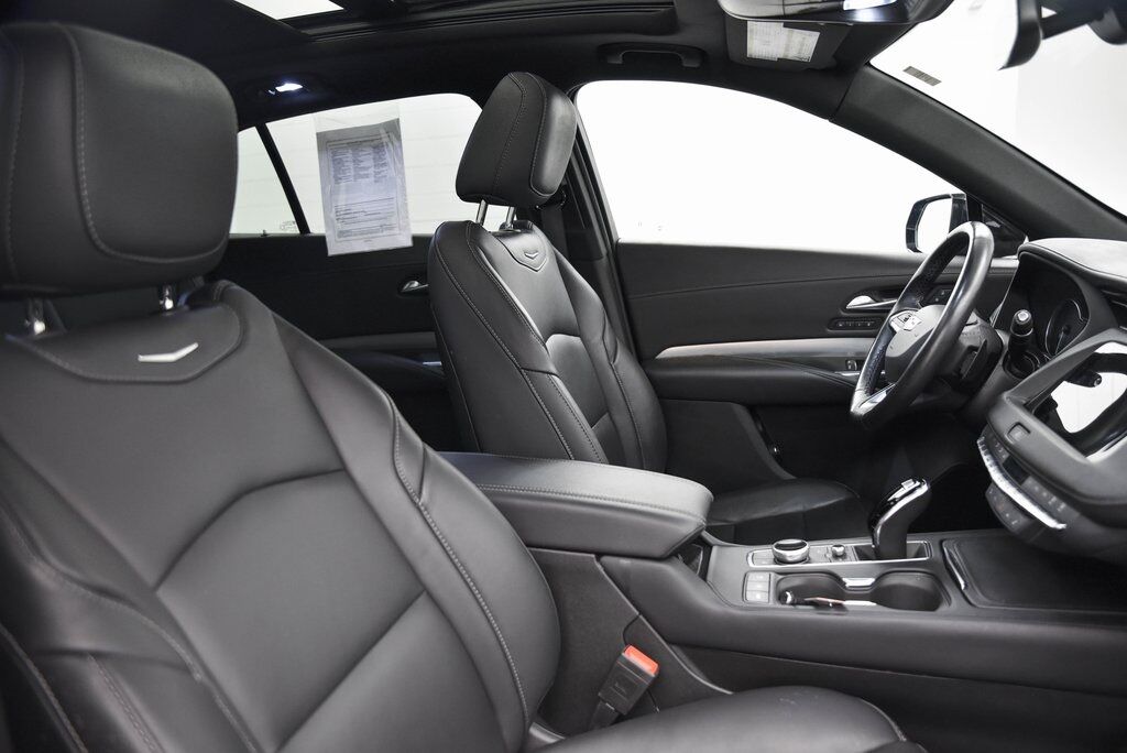 2023 Cadillac XT4 Premium Luxury AKRON OH