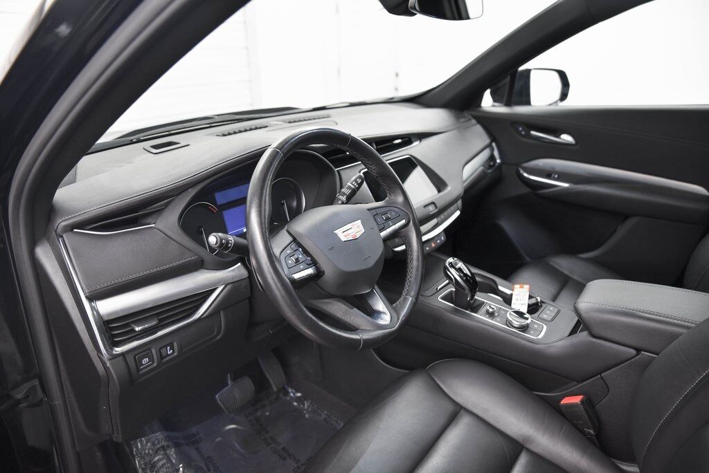 2023 Cadillac XT4 Premium Luxury AKRON OH