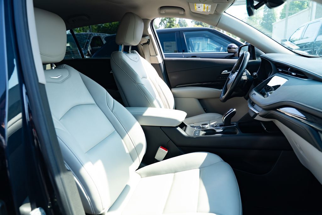 2023 Cadillac XT4 Premium Luxury Milwaukie OR