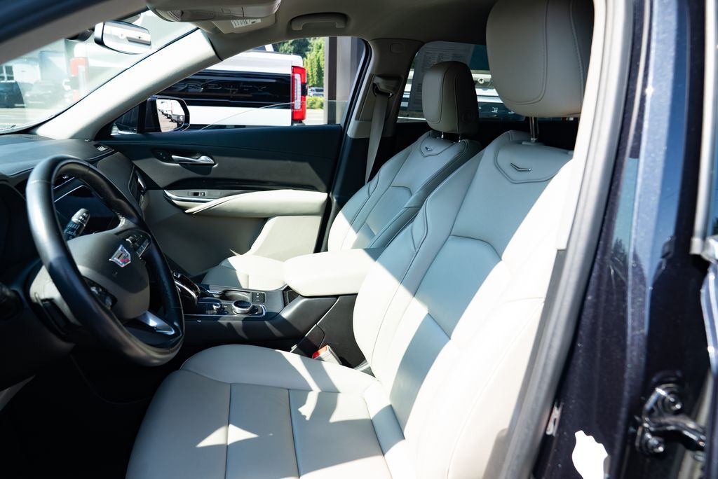 2023 Cadillac XT4 Premium Luxury Milwaukie OR