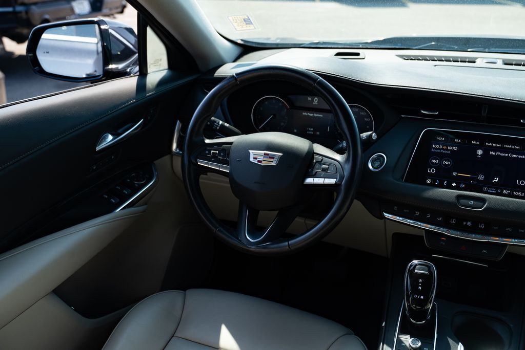 2023 Cadillac XT4 Premium Luxury Milwaukie OR