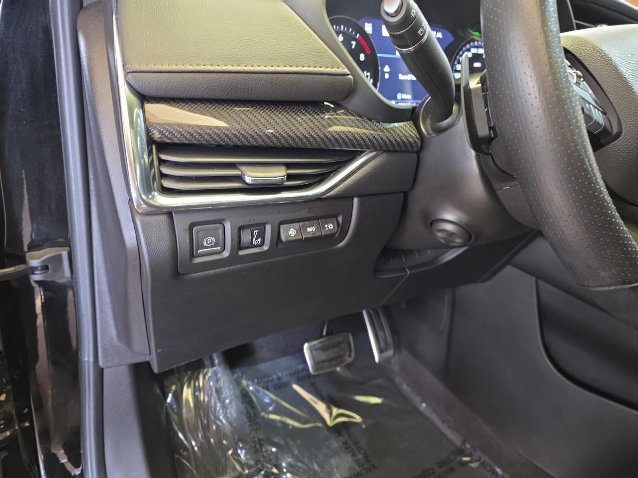 2023 Cadillac XT4 Sport AWD AWD Sport Sand Lake NY