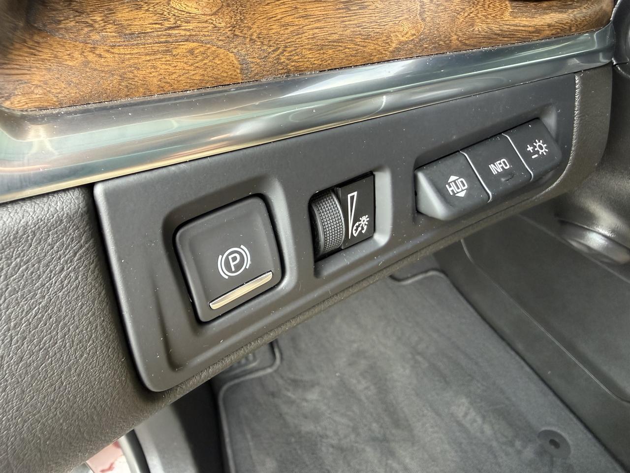 2023 Cadillac XT5 AWD Sport Knoxville TN