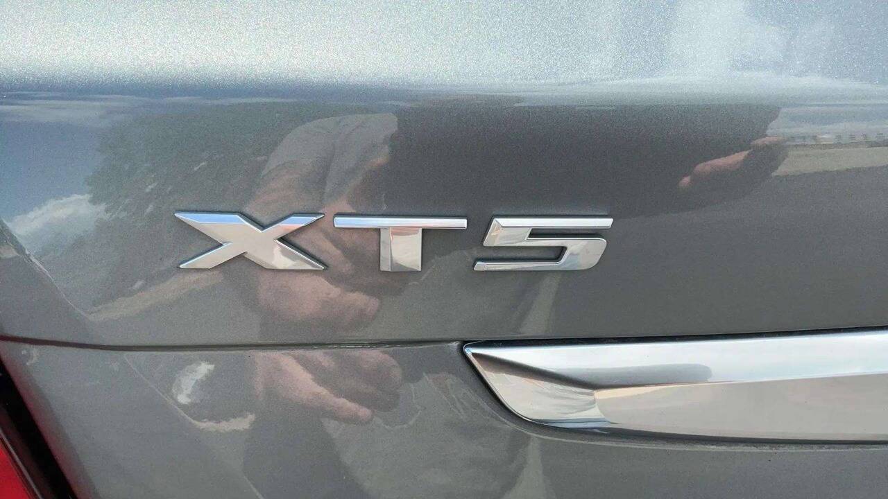 2023 Cadillac XT5 Premium Luxury 4dr SUV Chesterfield MI