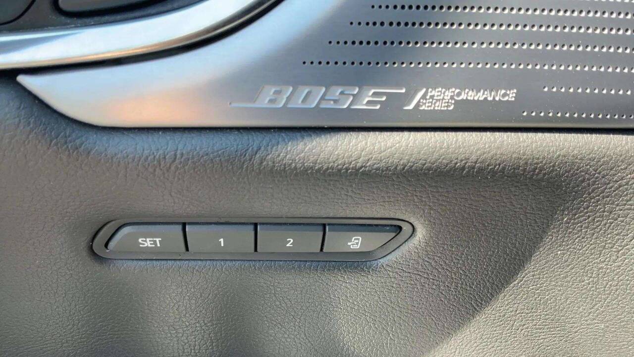 2023 Cadillac XT5 Premium Luxury 4dr SUV Chesterfield MI